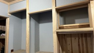 仕上げは左官さんへ