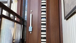 玄関ドアの入れ替え