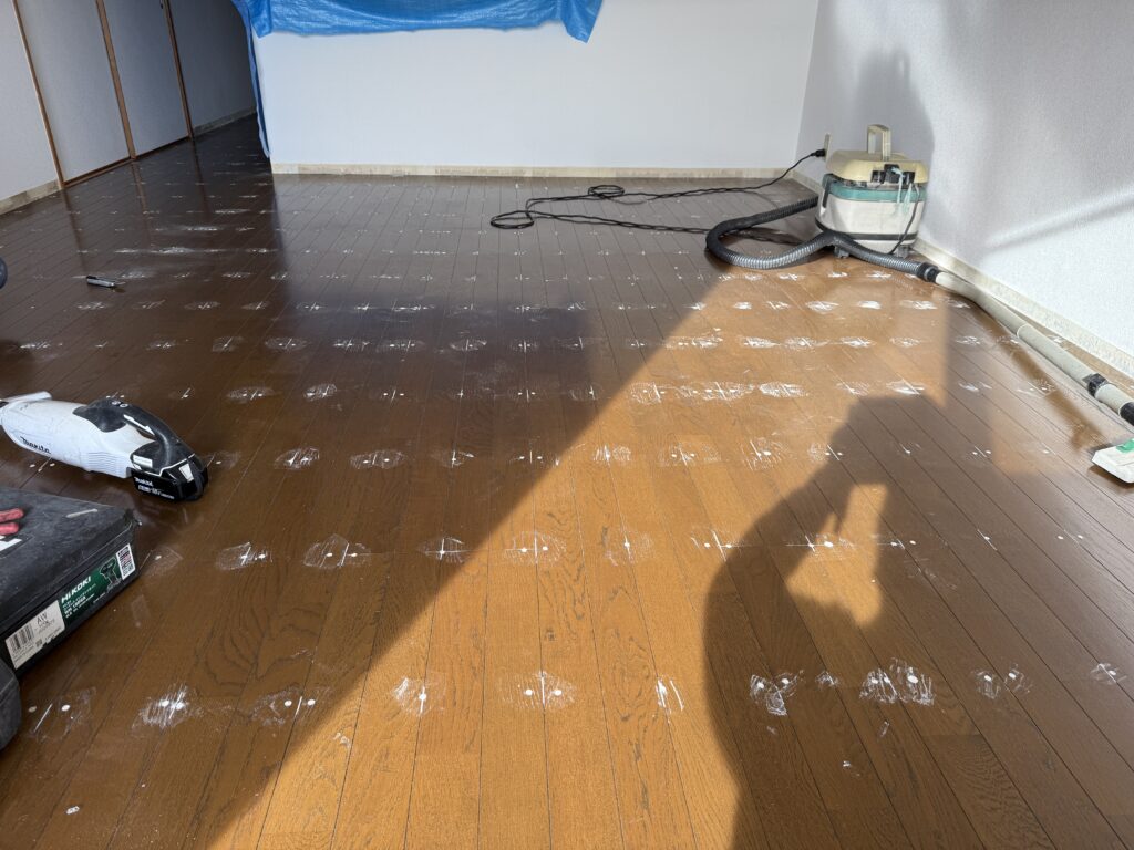 マンションの床鳴り修理:コンクリートビスを用いた大工ならではの根本解決工事