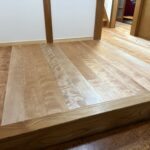 玄関ホール、水目桜